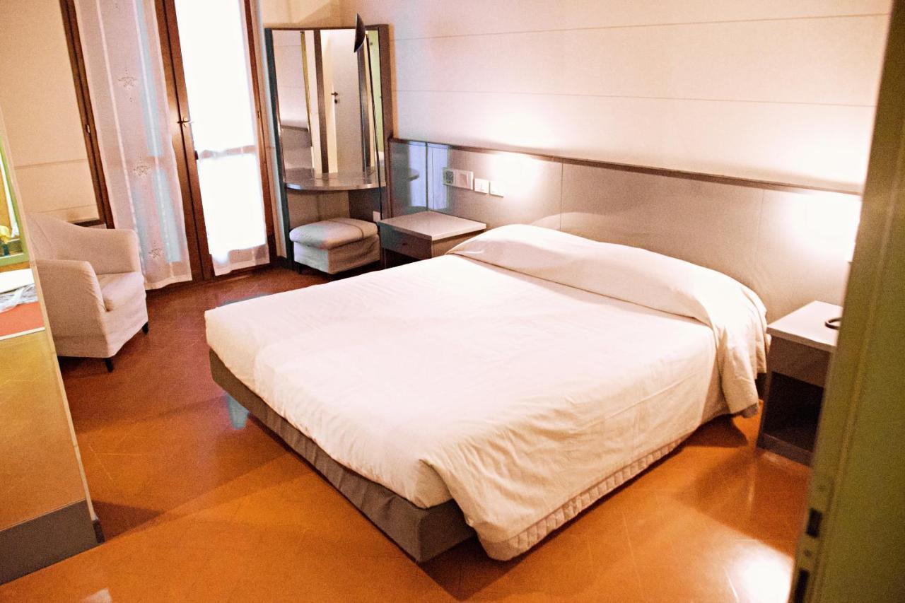 Hotel Franciacorta Paderno Franciacorta Exteriér fotografie